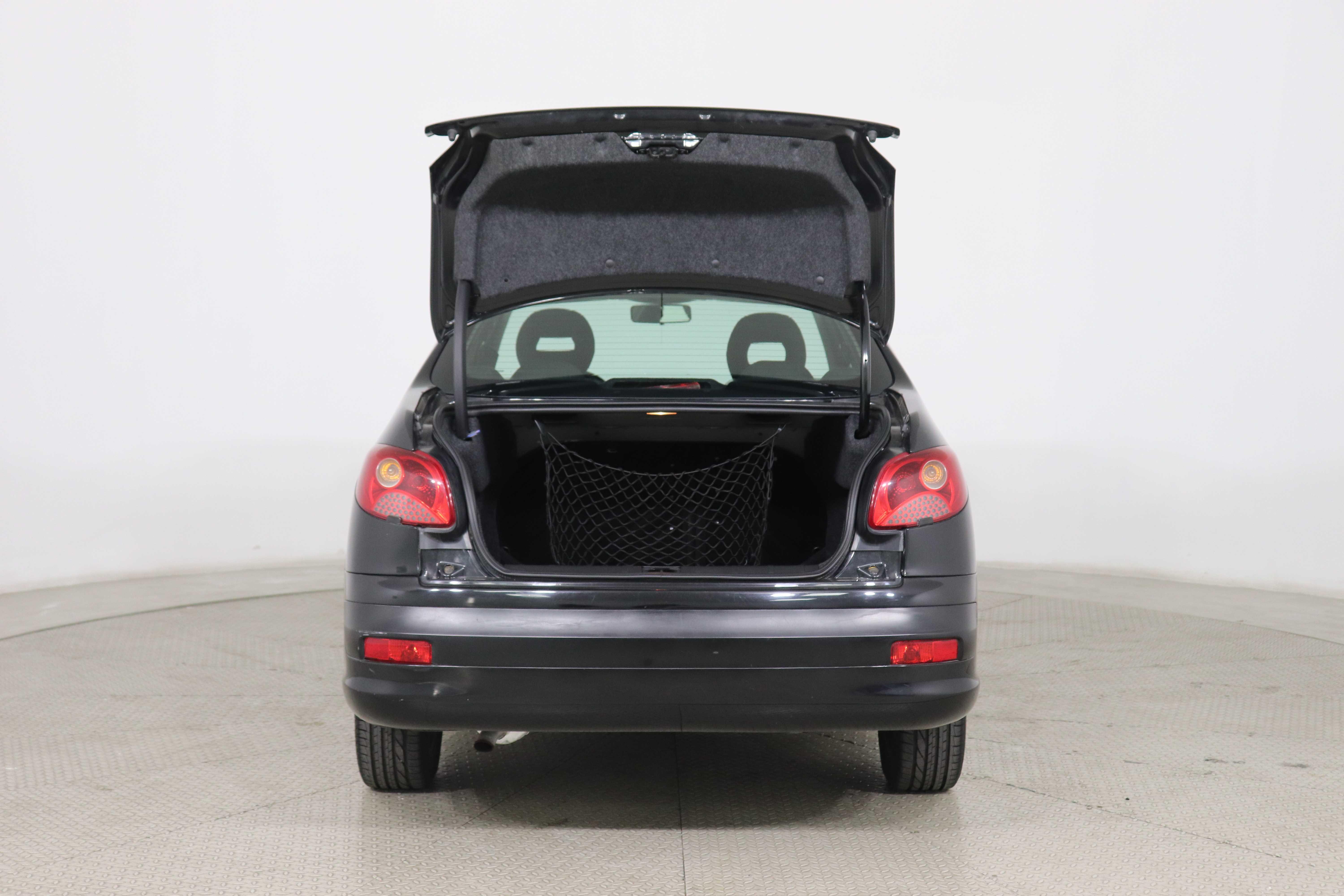 PEUGEOT 207 - One 207