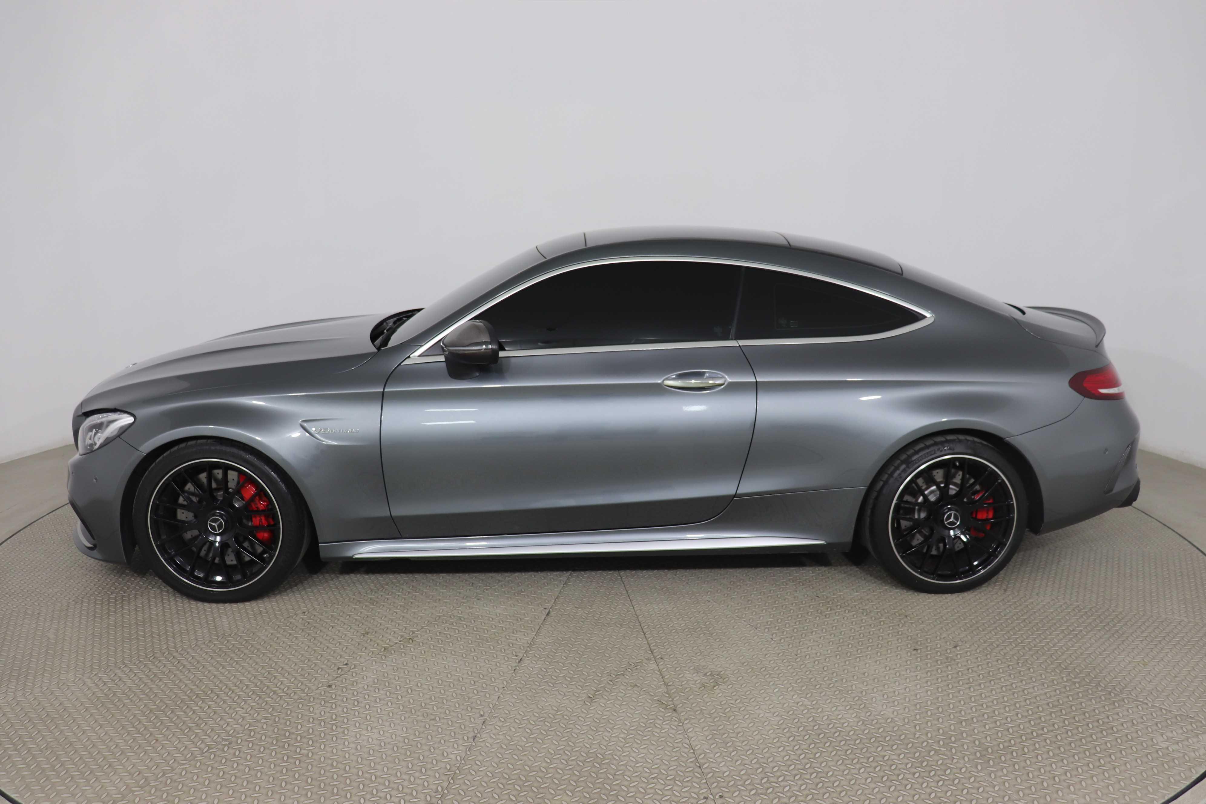 MERCEDES-BENZ C 63 AMG S COUPE - One C 63 AMG S COUPE
