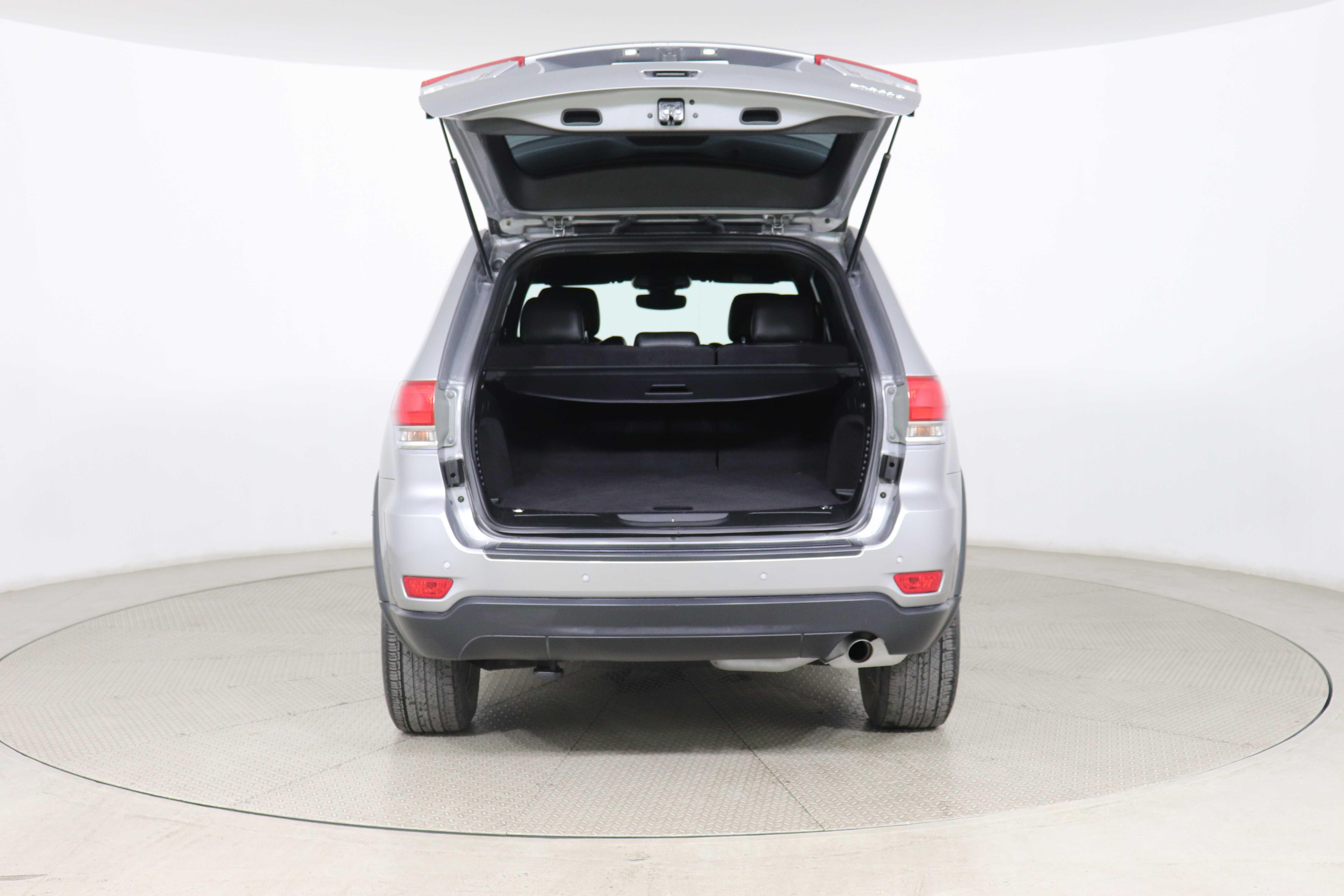 JEEP GRAND CHEROKEE - One GRAND CHEROKEE