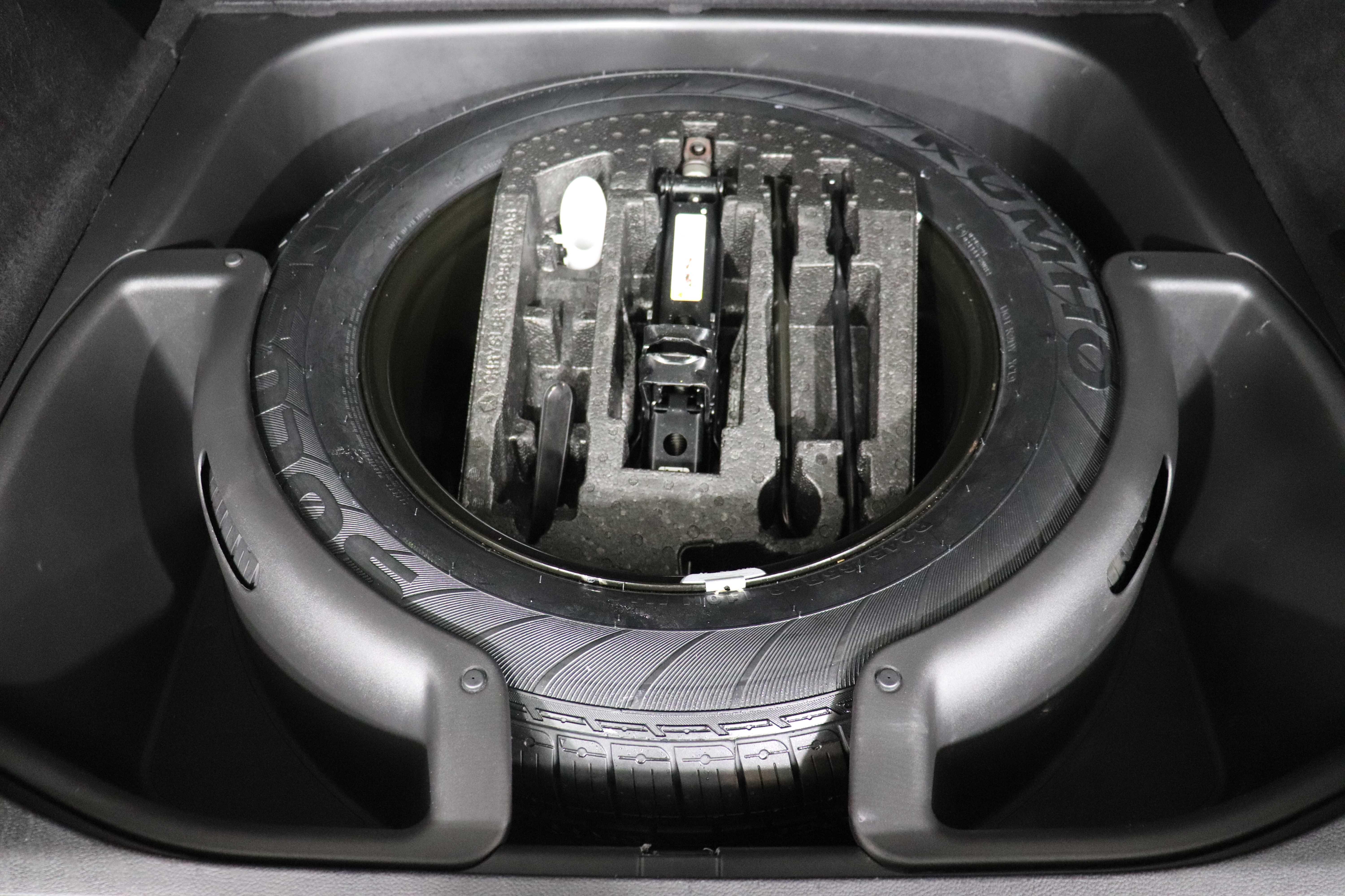 JEEP GRAND CHEROKEE - One GRAND CHEROKEE