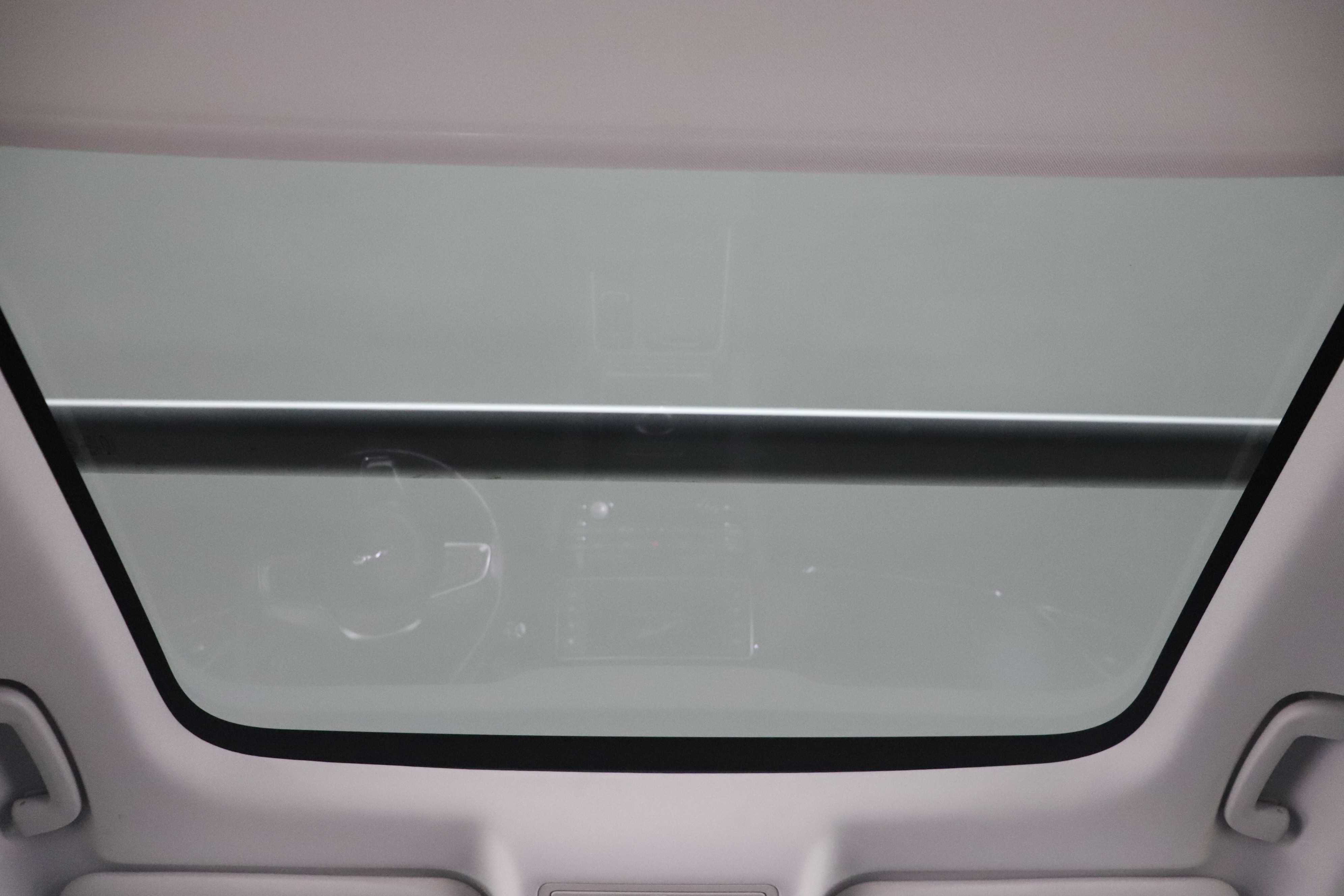 JAGUAR F-PACE - One F-PACE