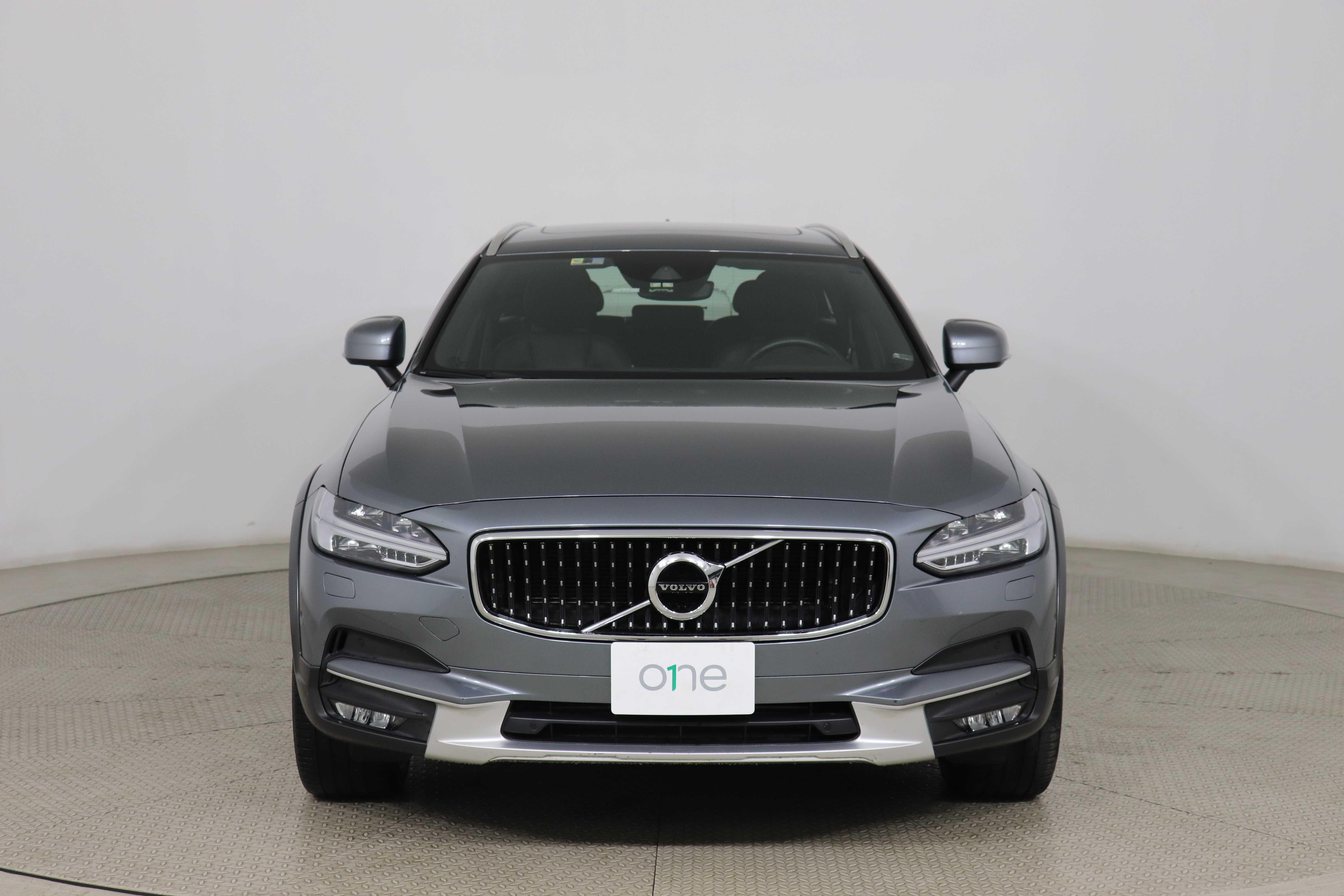 VOLVO V90 - One V90
