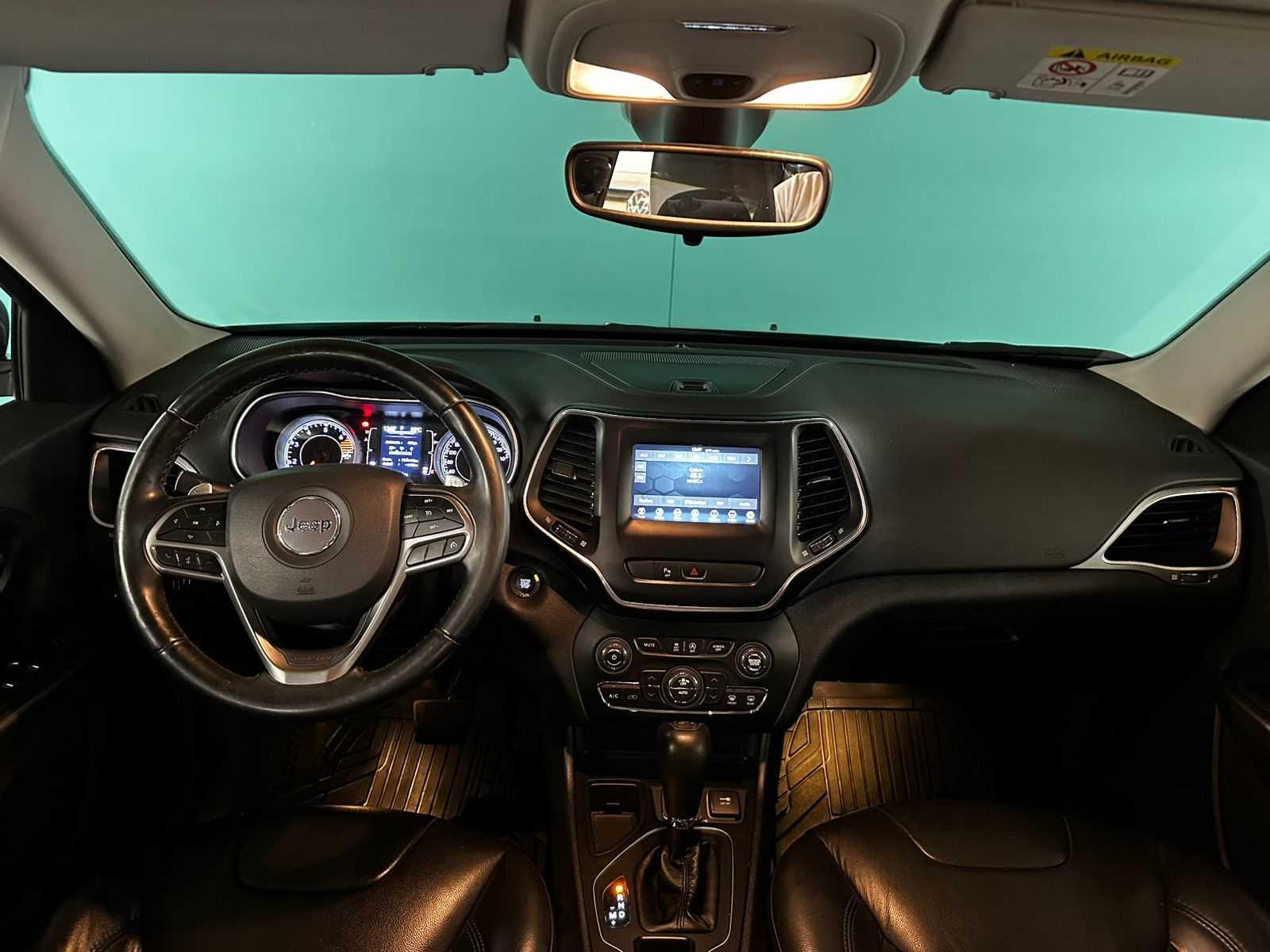 JEEP CHEROKEE - One CHEROKEE