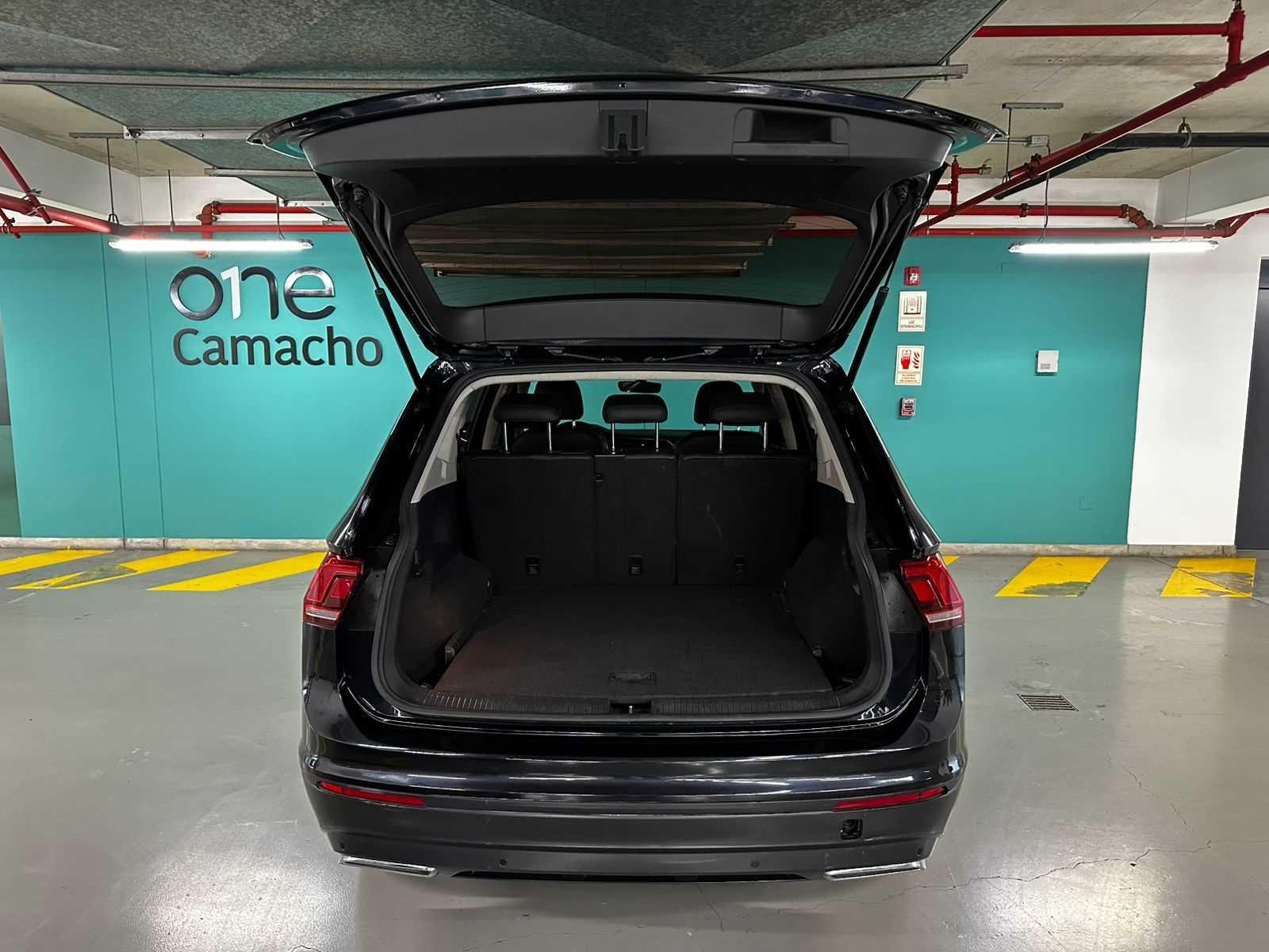 VOLKSWAGEN TIGUAN - One TIGUAN