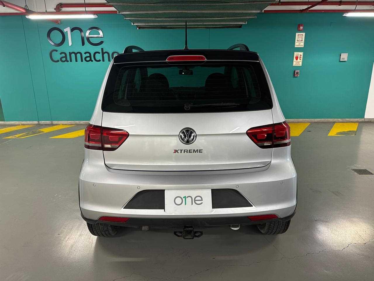 VOLKSWAGEN CROSSFOX - One CROSSFOX