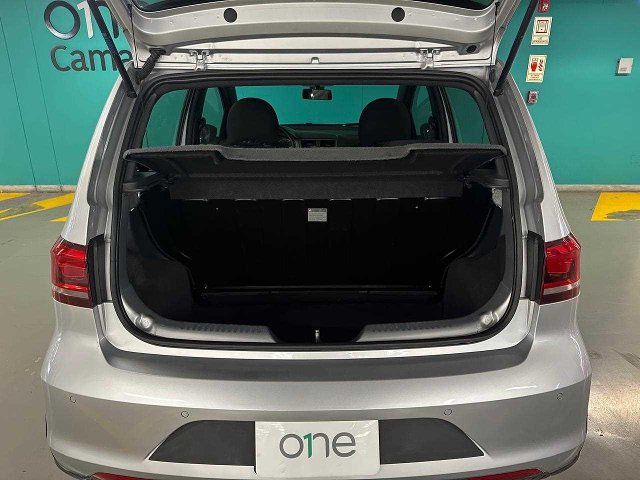 VOLKSWAGEN CROSSFOX - One CROSSFOX