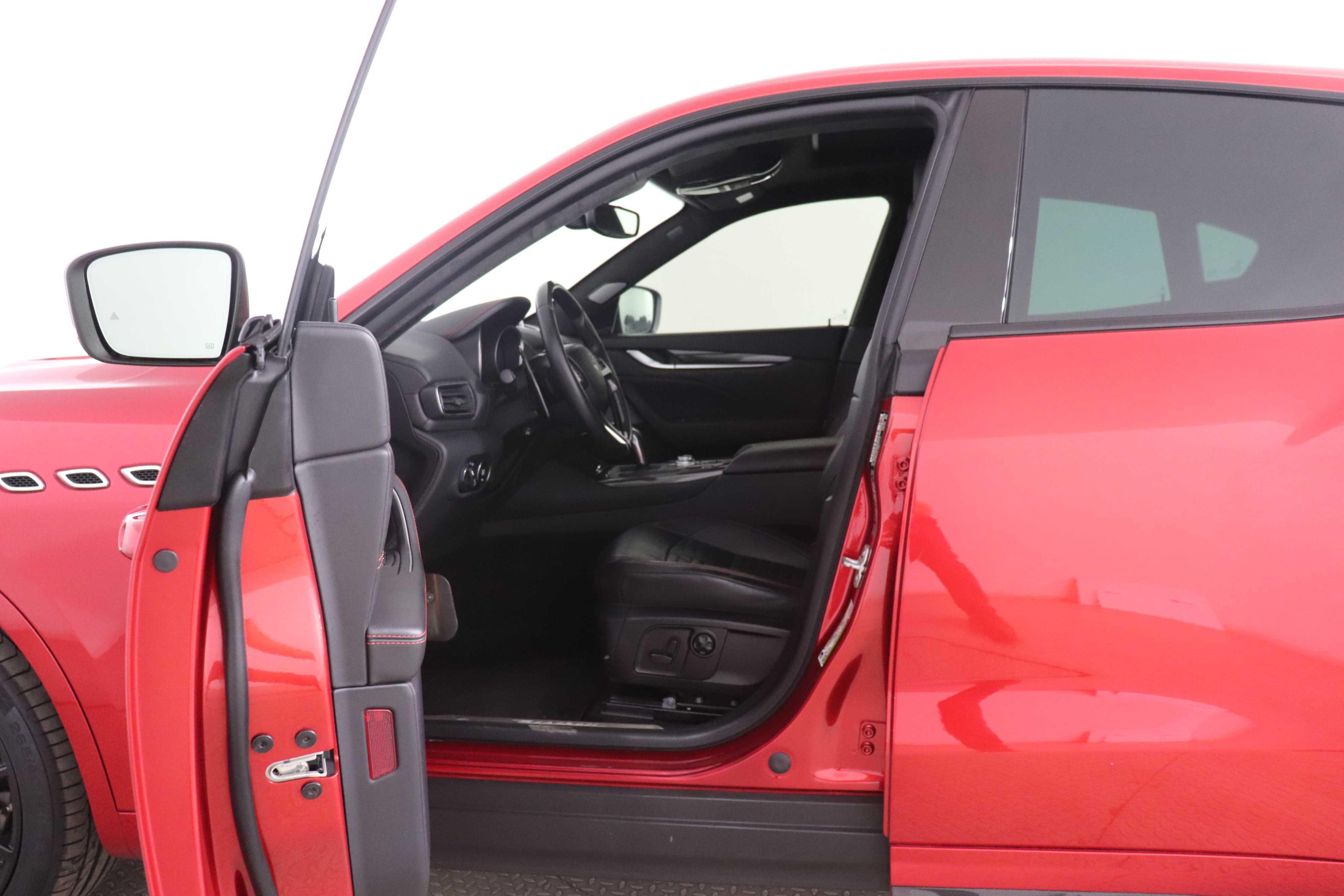 MASERATI LEVANTE - One LEVANTE