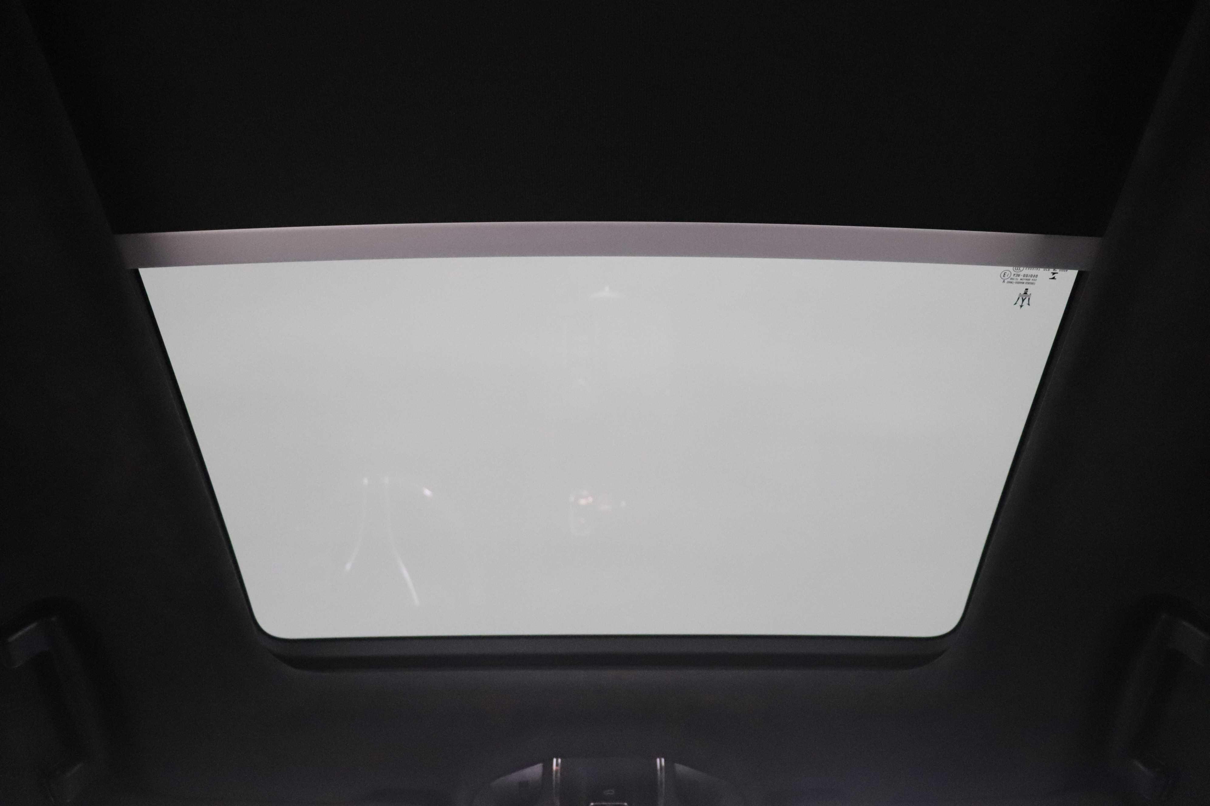 MASERATI LEVANTE - One LEVANTE