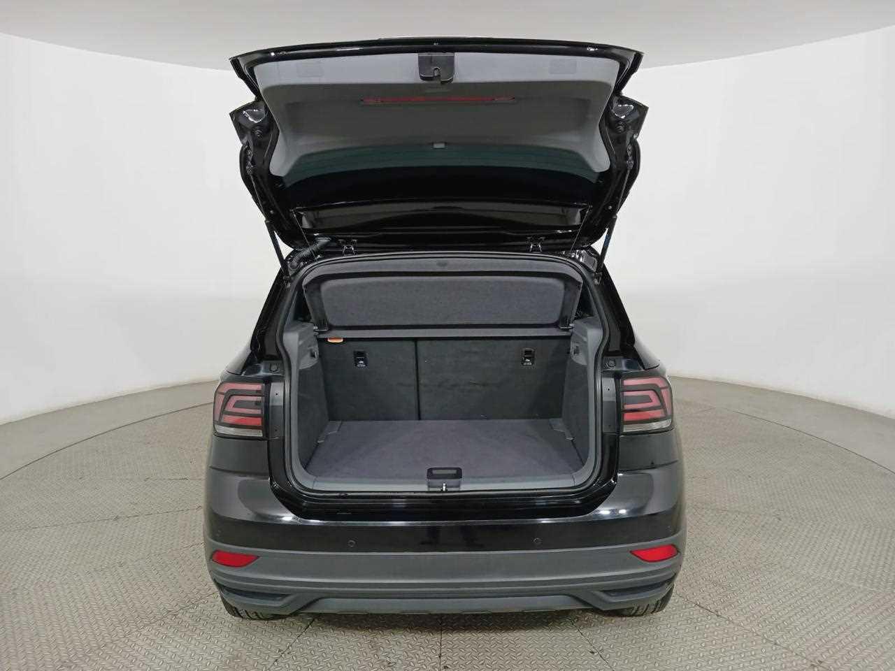 VOLKSWAGEN T-CROSS - One T-CROSS