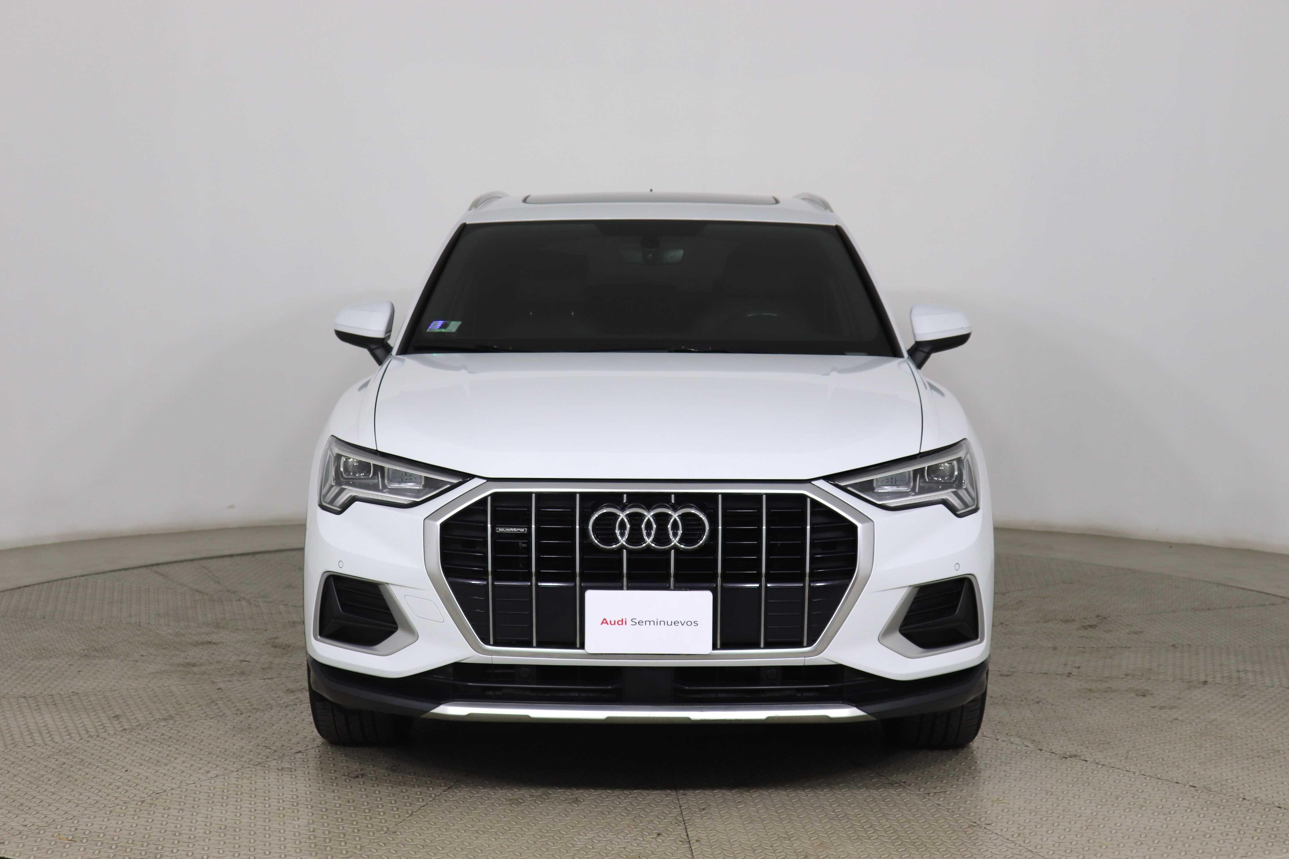 AUDI Q3 - One Q3