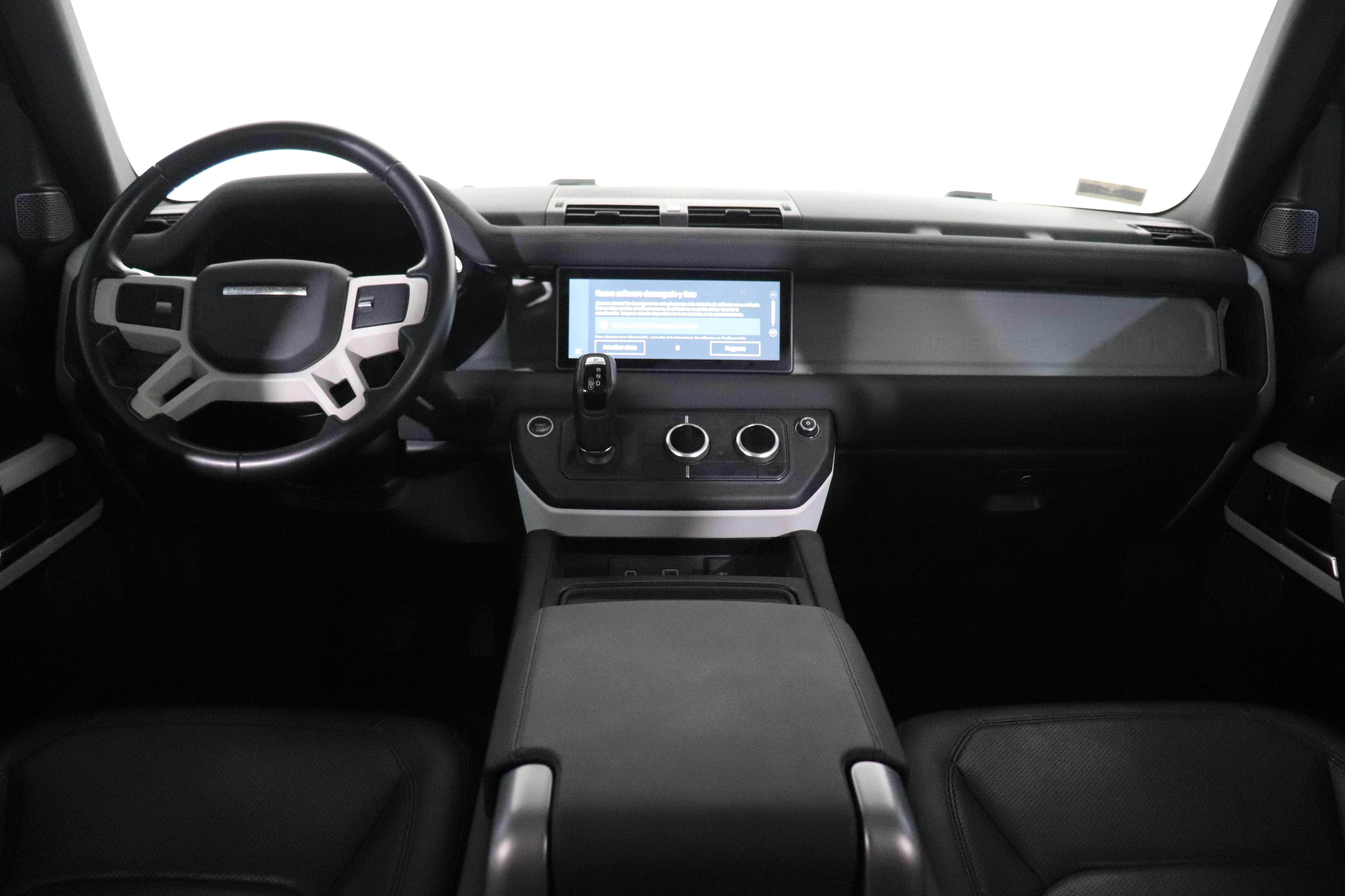 LAND ROVER DEFENDER - One DEFENDER