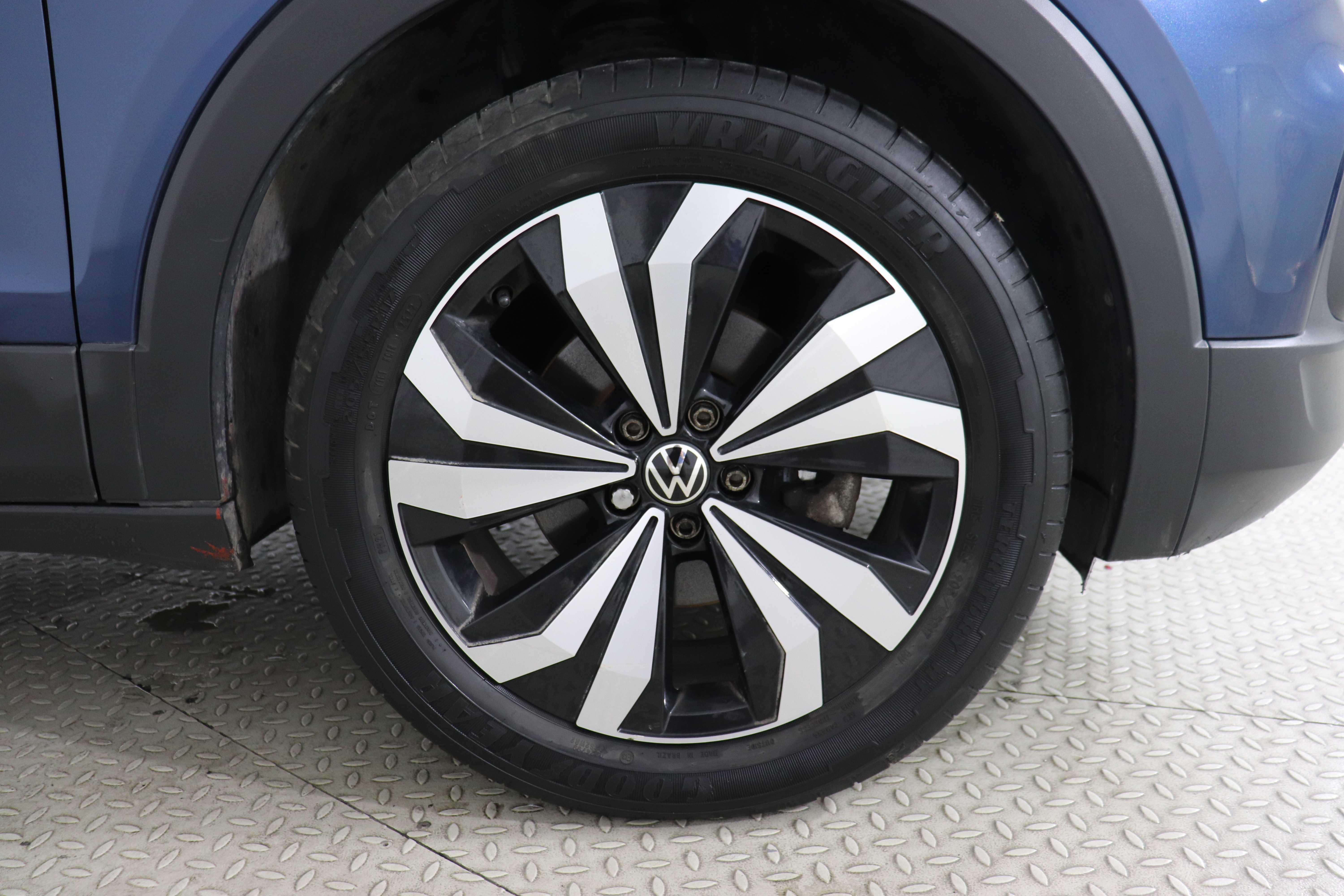 VOLKSWAGEN T-CROSS - One T-CROSS