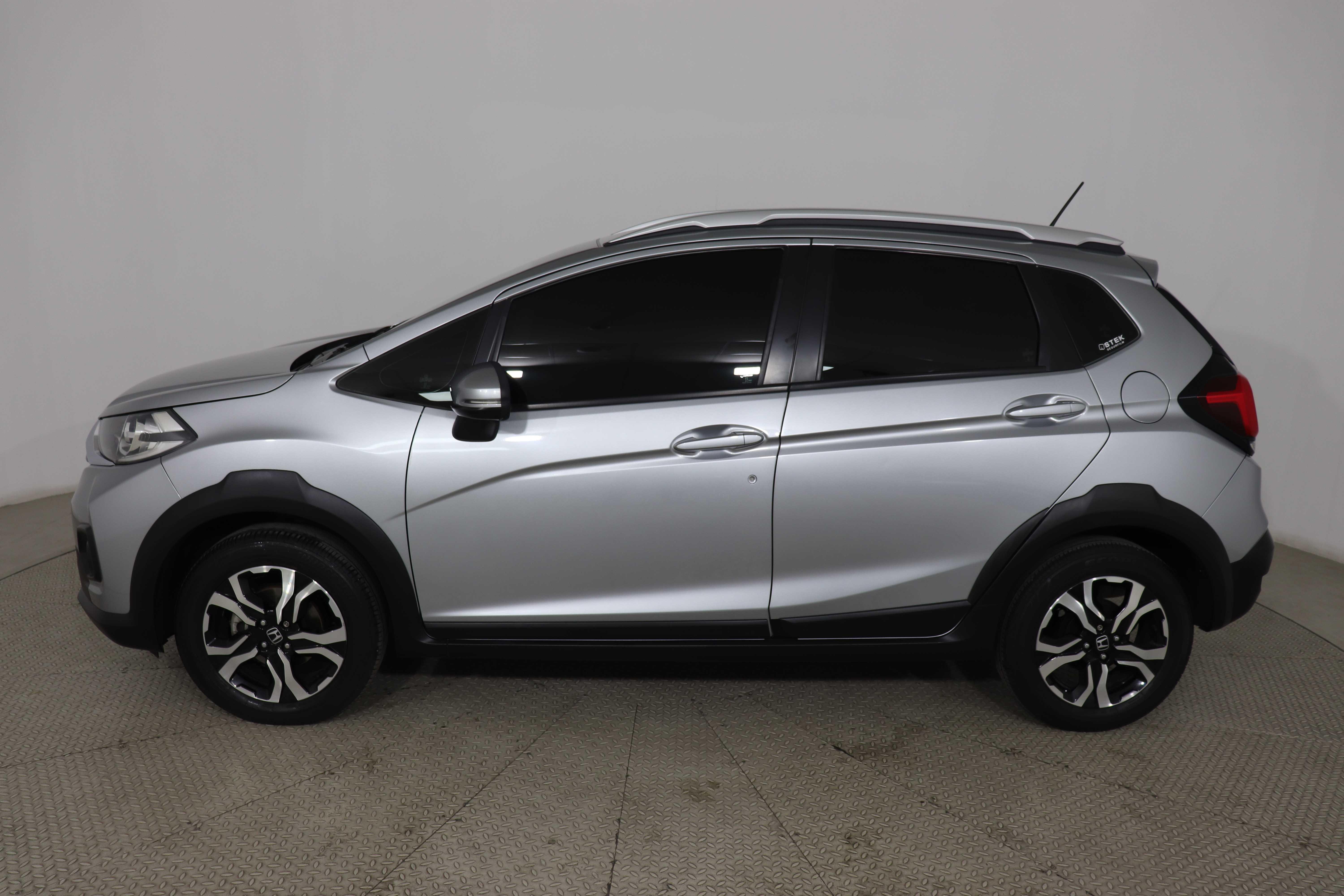HONDA WR-V - One WR-V