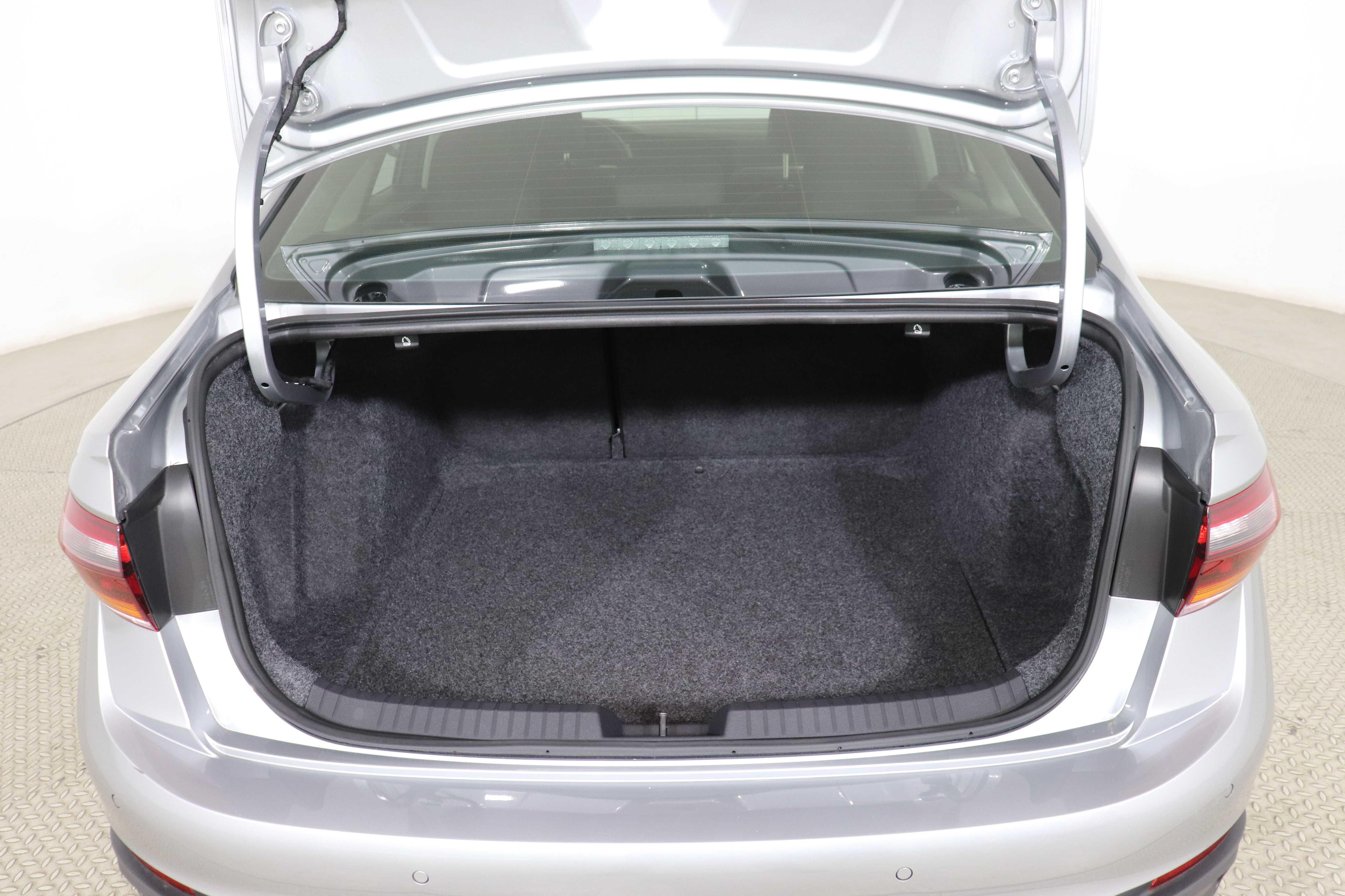 VOLKSWAGEN JETTA - One JETTA