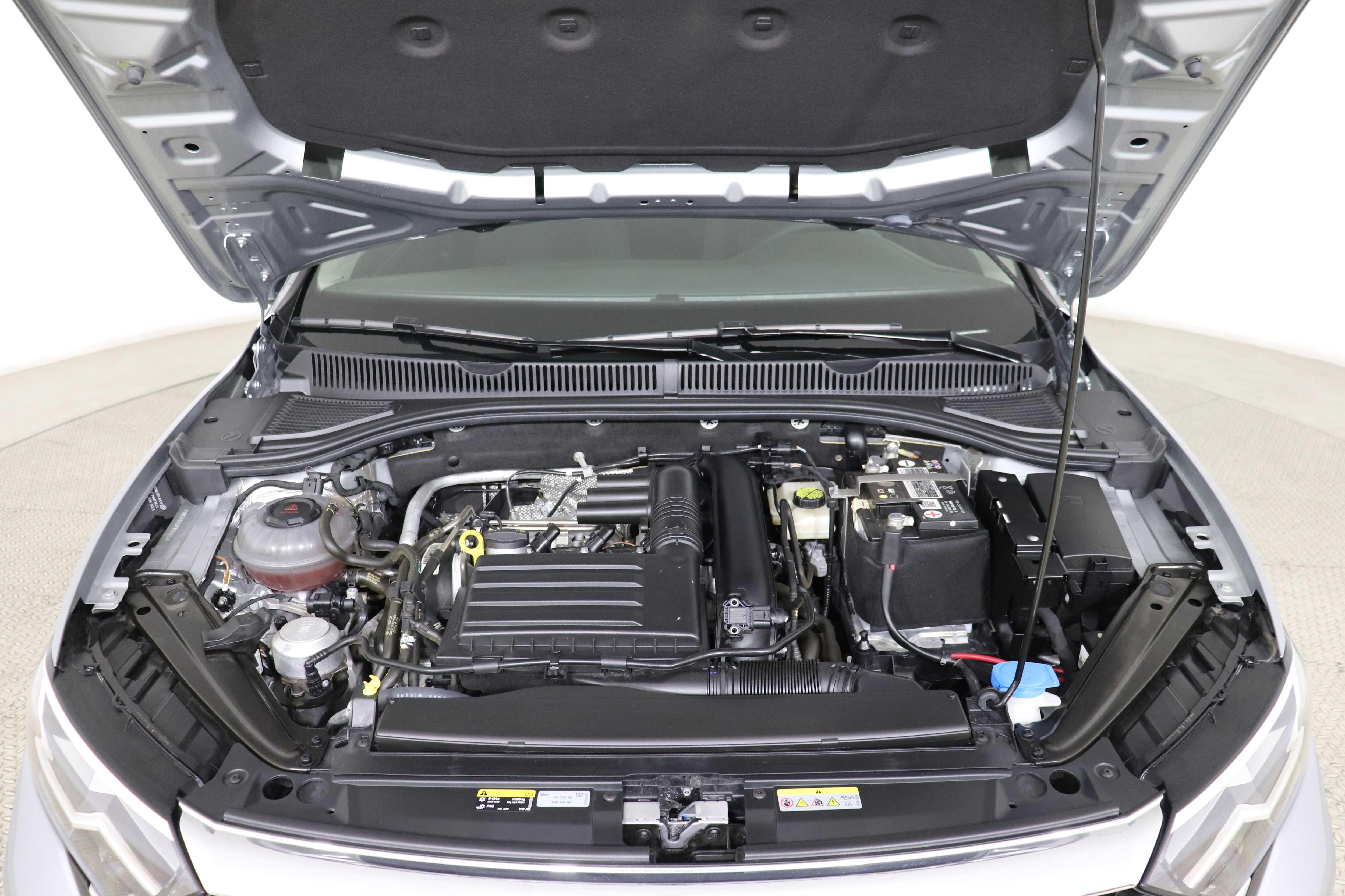 VOLKSWAGEN JETTA - One JETTA