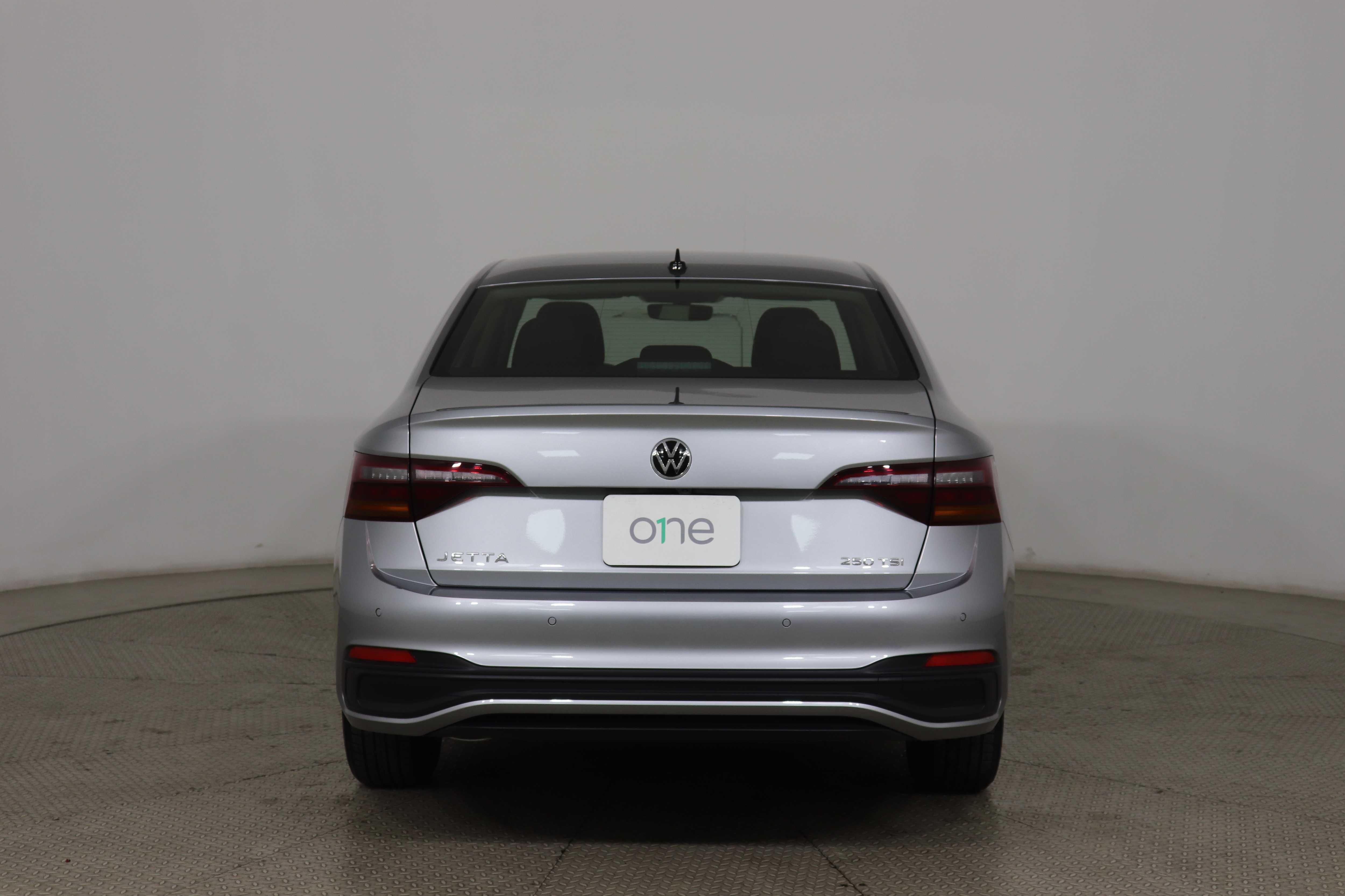 VOLKSWAGEN JETTA - One JETTA