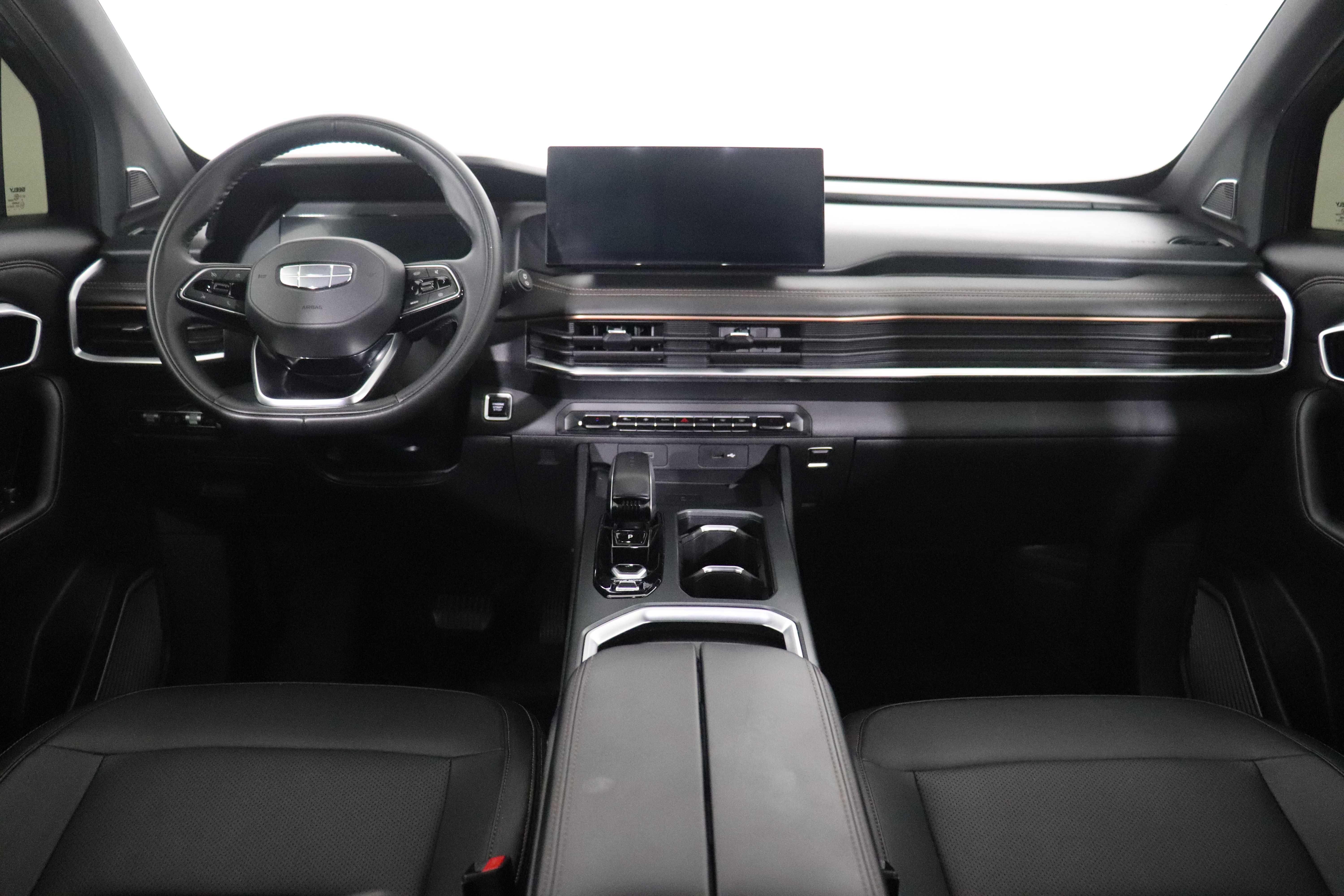 GEELY OKAVANGO - One OKAVANGO