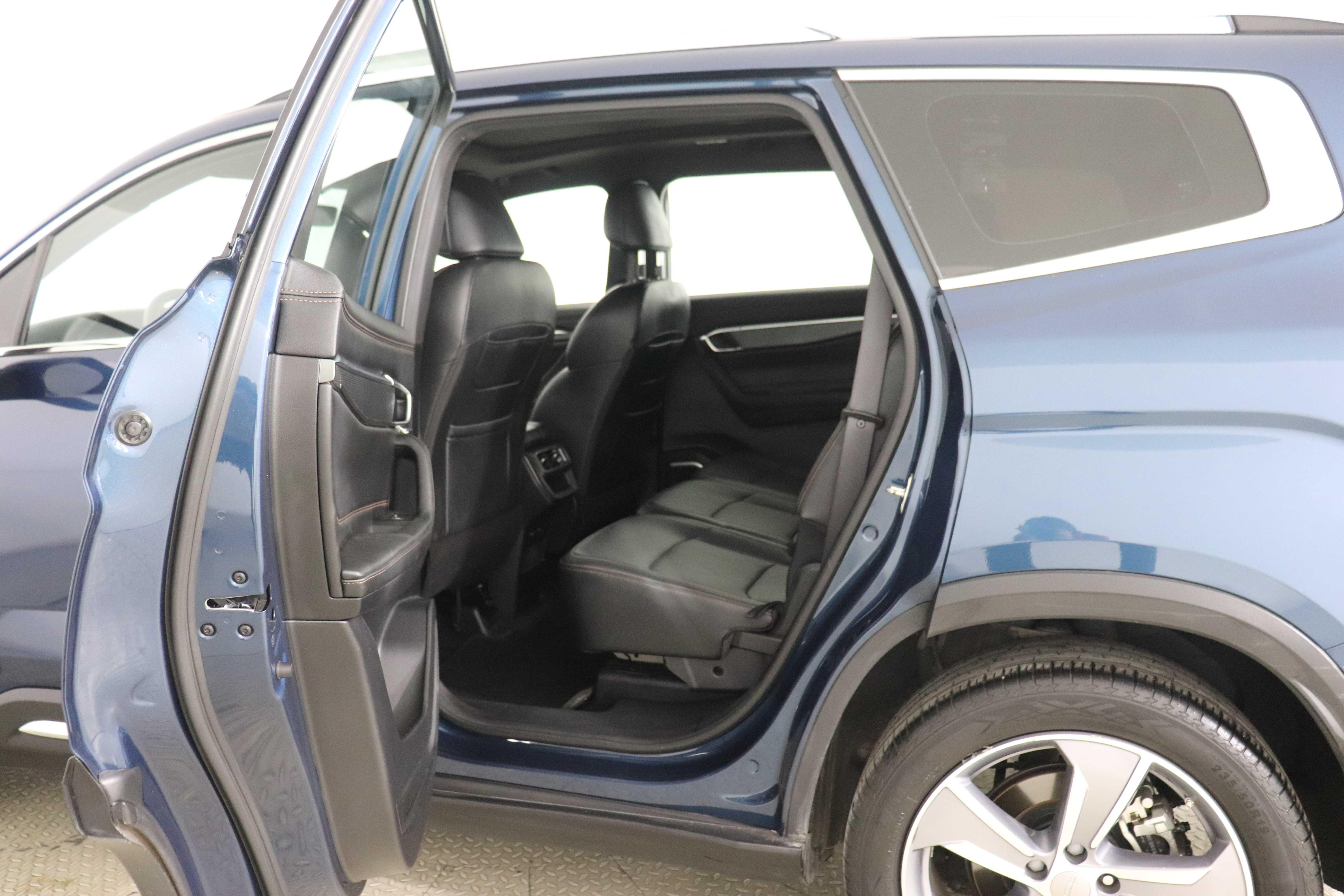 GEELY OKAVANGO - One OKAVANGO