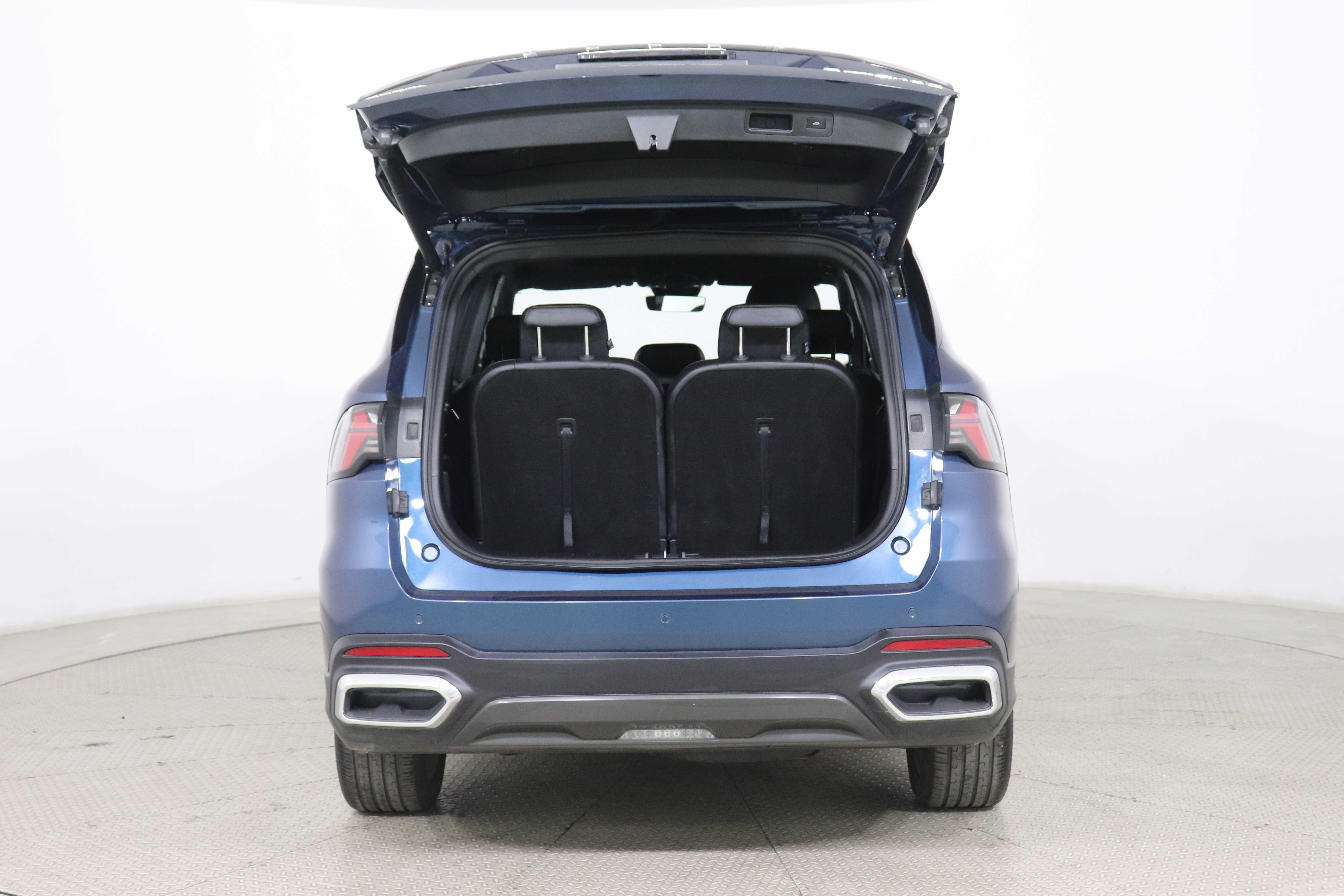 GEELY OKAVANGO - One OKAVANGO