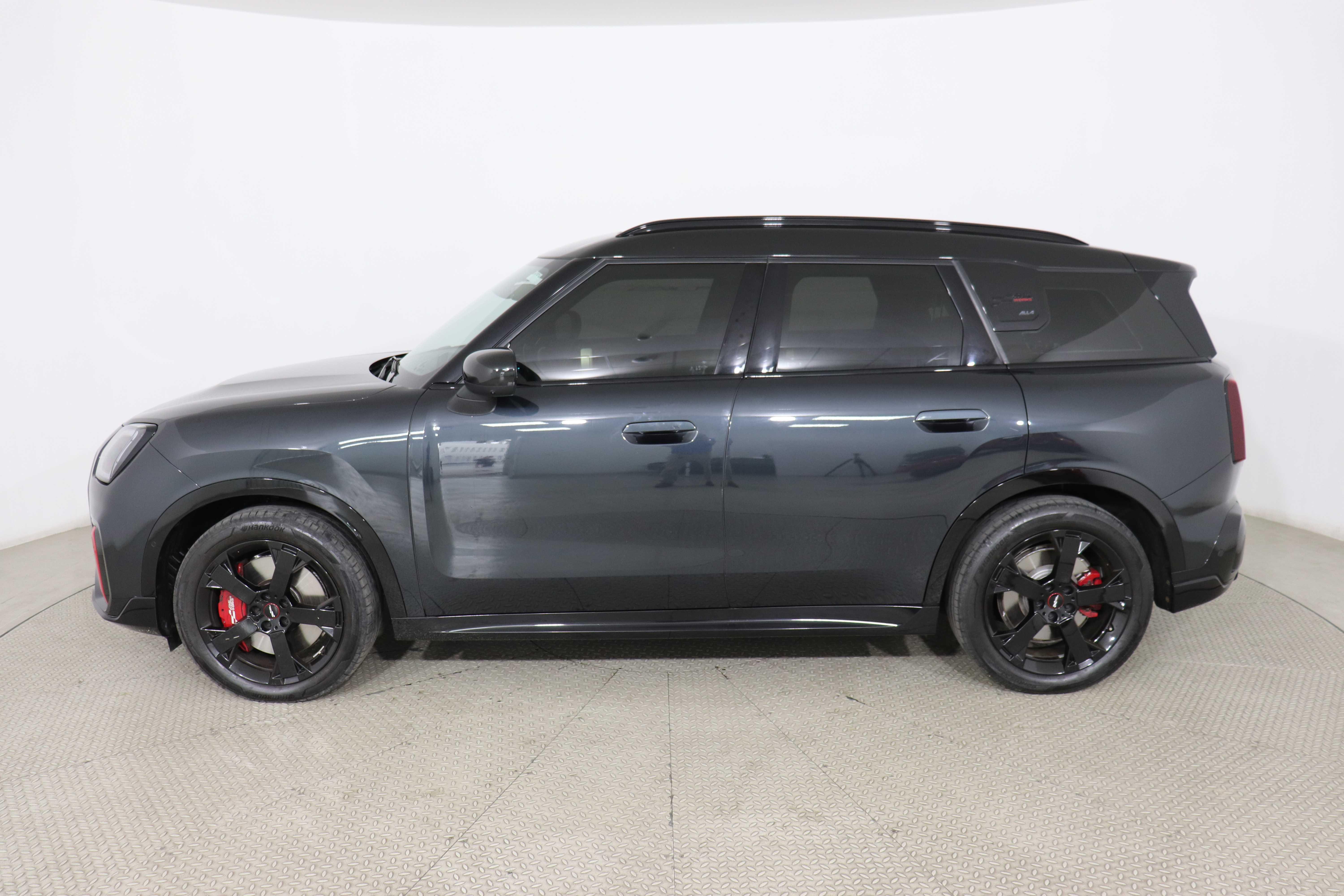 MINI COUNTRYMAN - One COUNTRYMAN