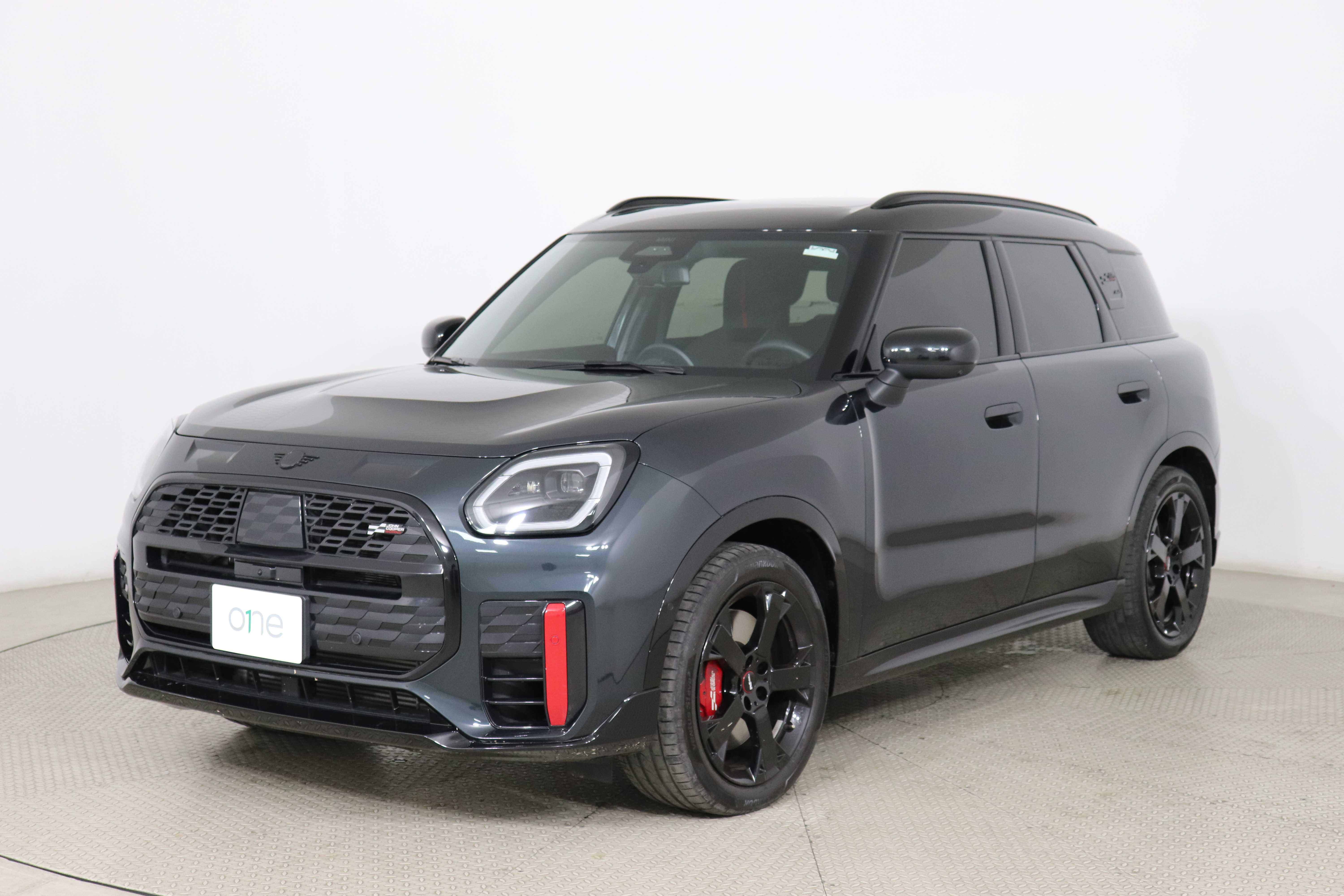 MINI COUNTRYMAN - One COUNTRYMAN