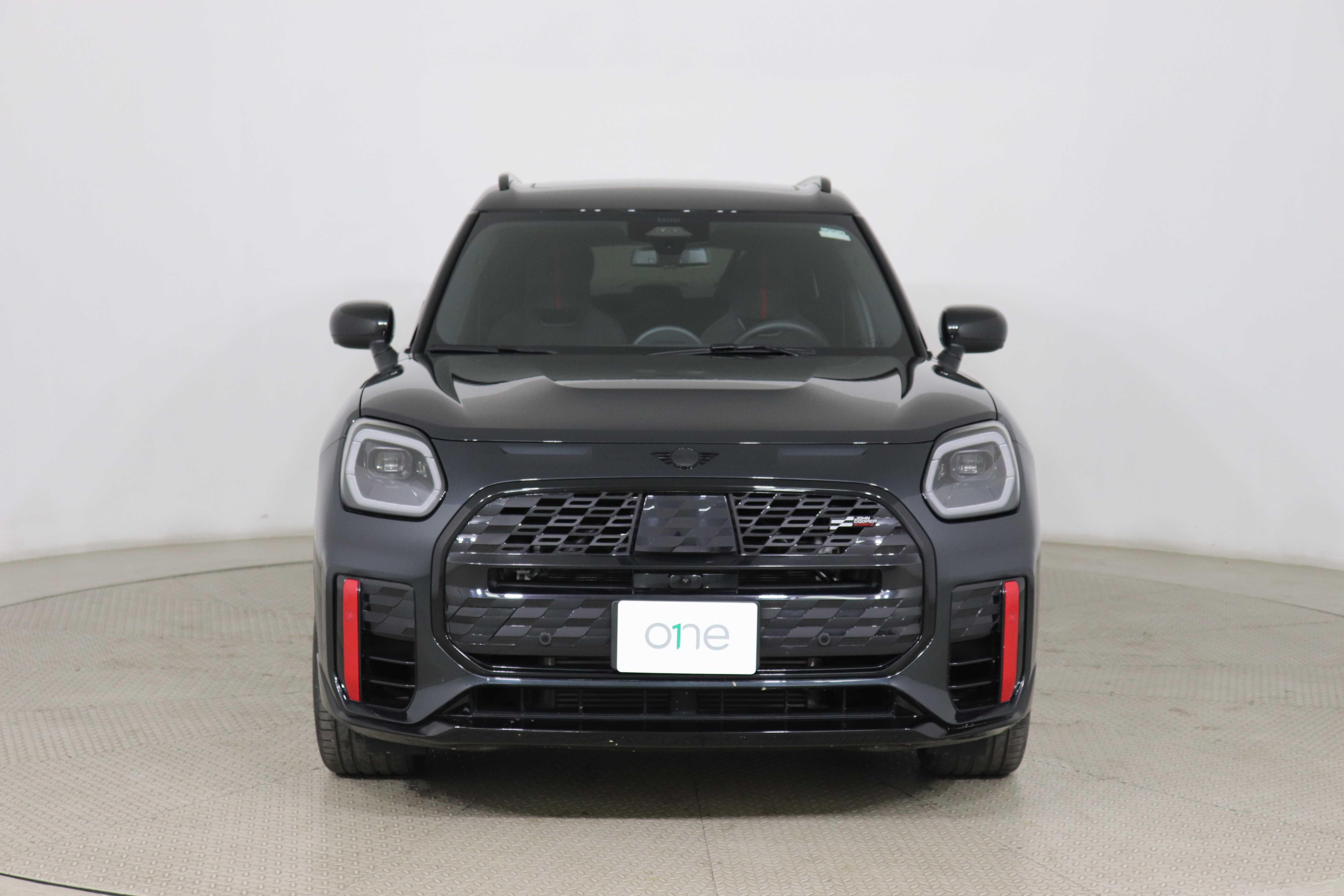 MINI COUNTRYMAN - One COUNTRYMAN