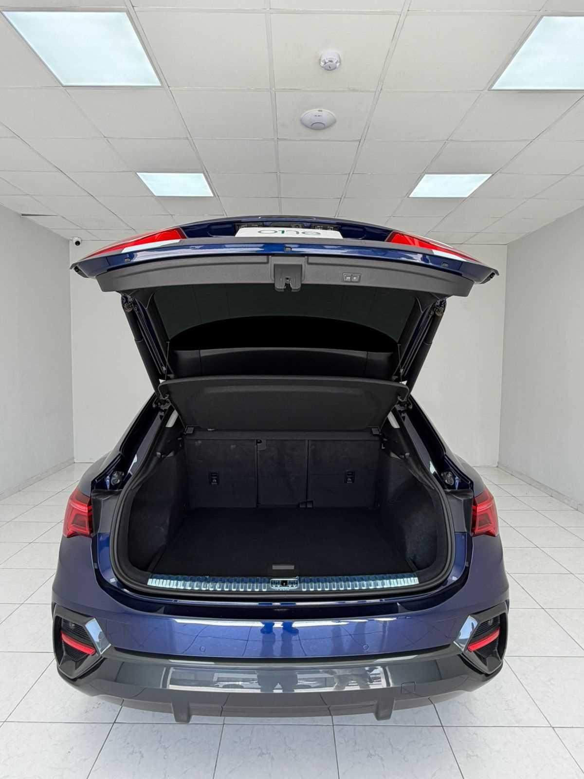 AUDI Q3 SPORTBACK - One Q3 SPORTBACK