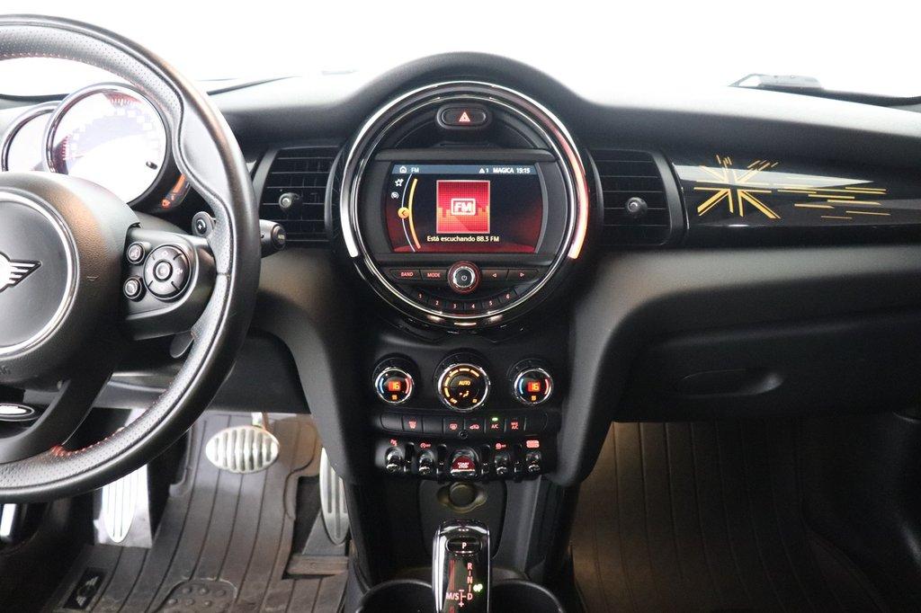 MINI HATCH - One HATCH