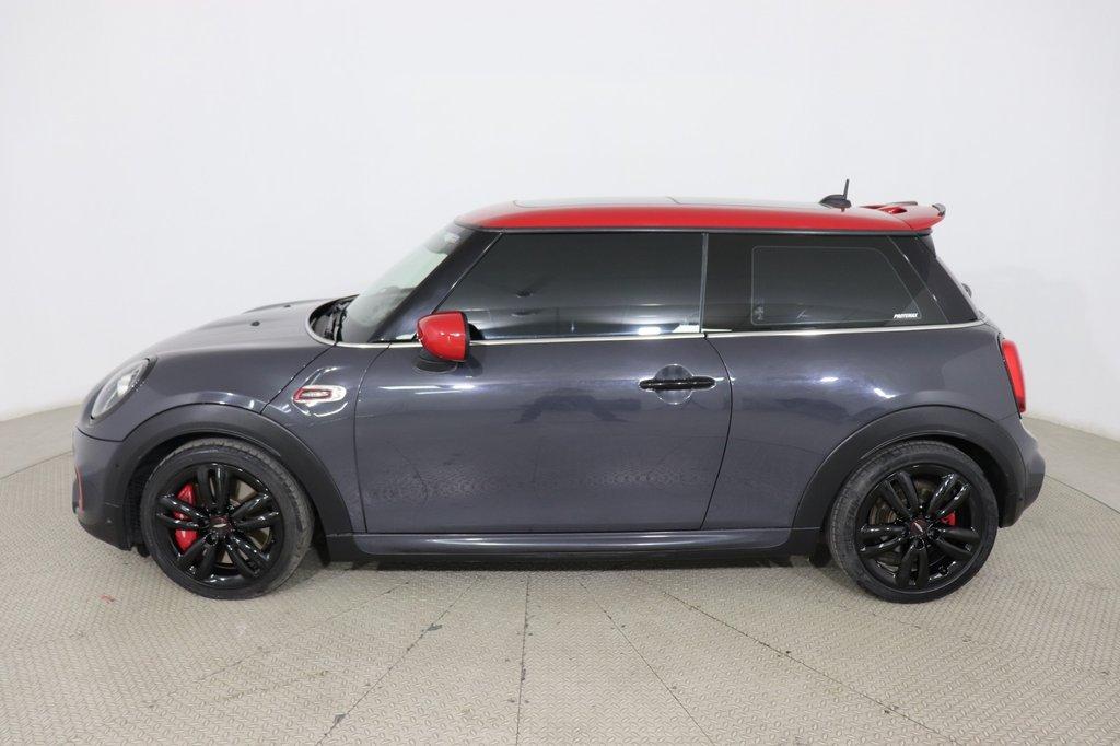 MINI HATCH - One HATCH