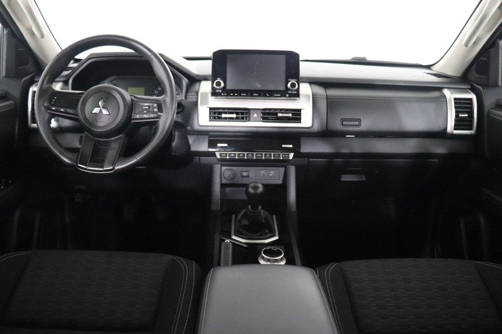 MITSUBISHI L200 - One L200